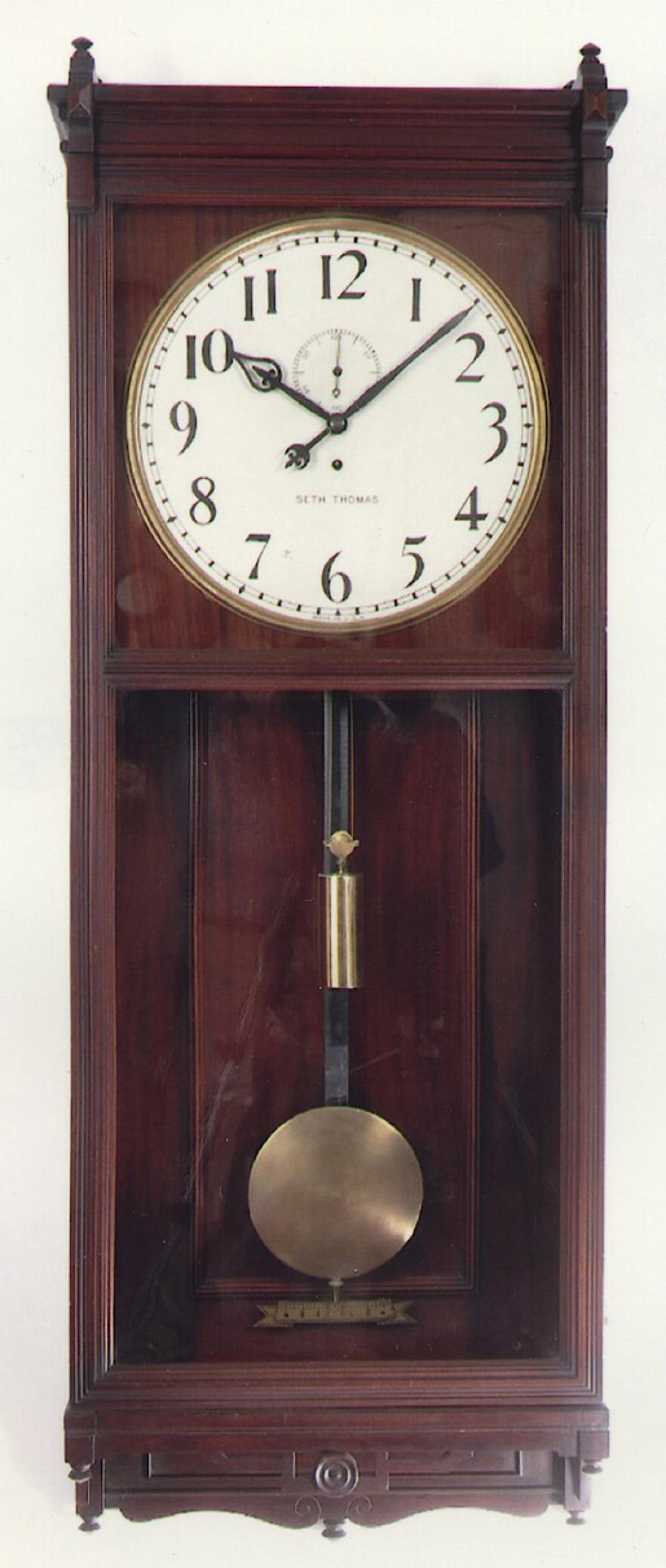 Seth Thomas Regulator No. 31. Mahogany wall clock. 213149.