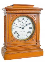 Seth Thomas Hotel shelf clock. 223090. Delaney Antique Clocks.