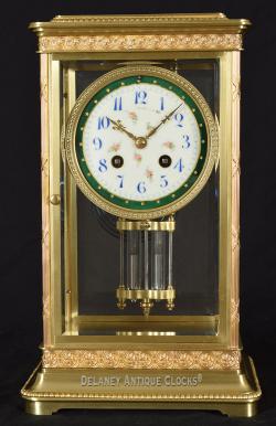 A French origin Crystal Regulator in a special case. 218071.