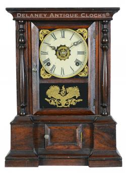  The London model shelf clock made by the Atkins Clock Company of Bristol, Connecticut. 221223.